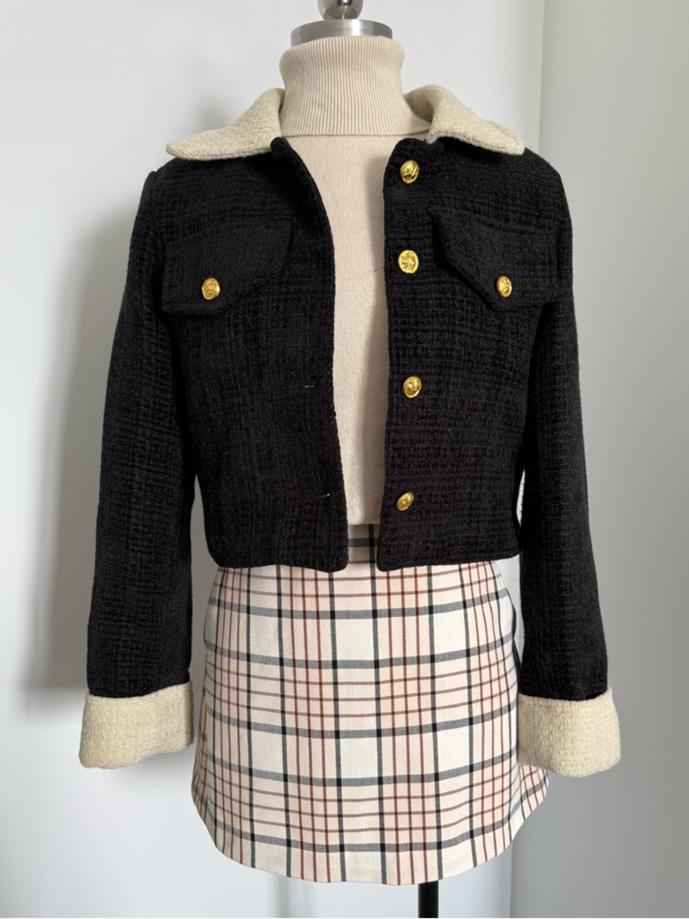 ARITZIA Plaid Classic A-Line Skirt